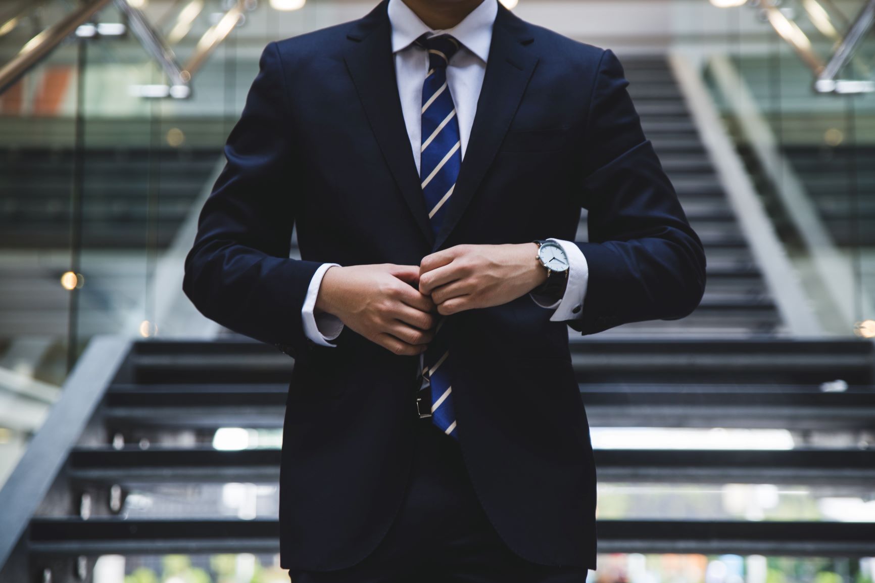 businessman hunters-race-unsplash