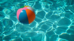 raphael-biscaldi-unsplash_ swimming pool spa